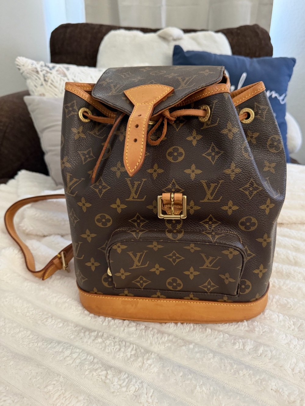 Authentic Vintage Louis Vuitton Monogram Montsouris MM Drawstring Backpack